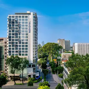 https://novotel-saigon-centre.hotelsvungtau.com