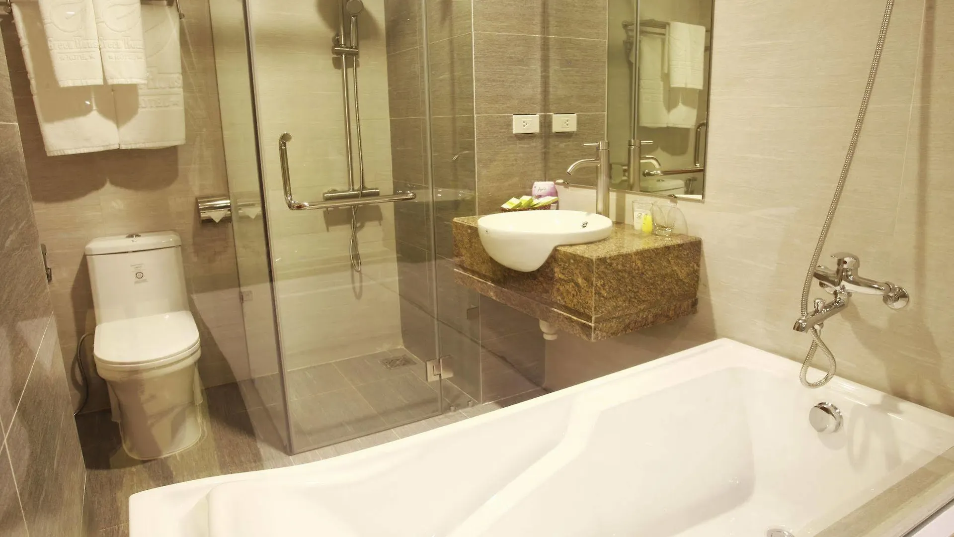 Green House Hotel Da Nang Vietnam